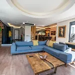 Liv Villa *