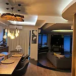 Liv Villa *