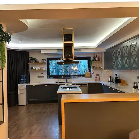 Liv Villa *